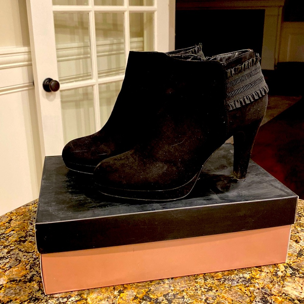 Fergie Faith heeled bootie in size 8.5